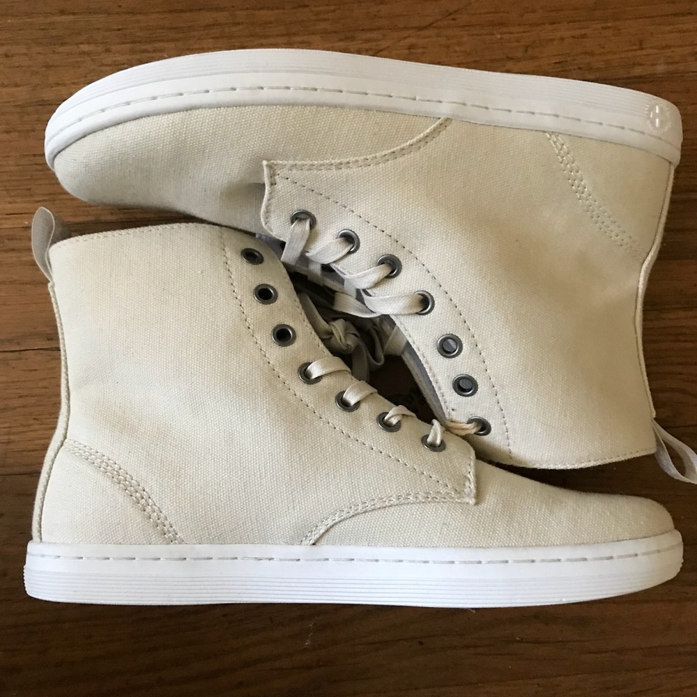 Dr Martens ‘Hackney’ canvas size 8 - Picture 4 of 7